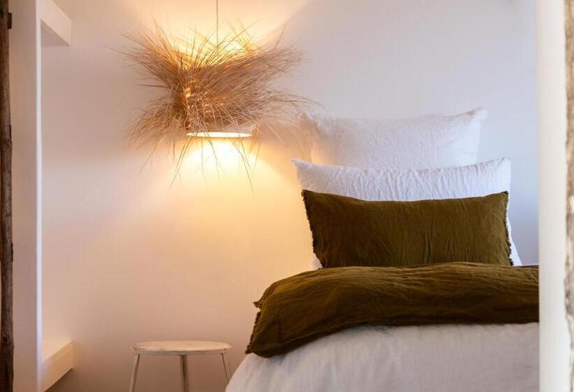 بنسيون Le Domaine Du Castellas