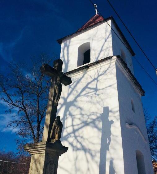 بنسيون Natur Kán