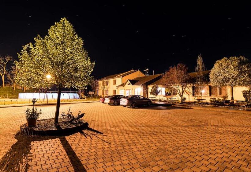 ペンション Penzion Kovács