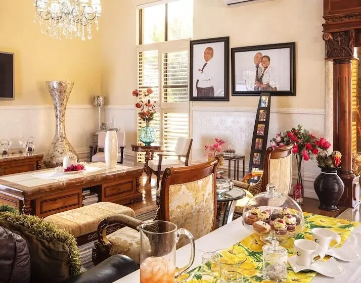 Majatalo Selamod Village Guest House