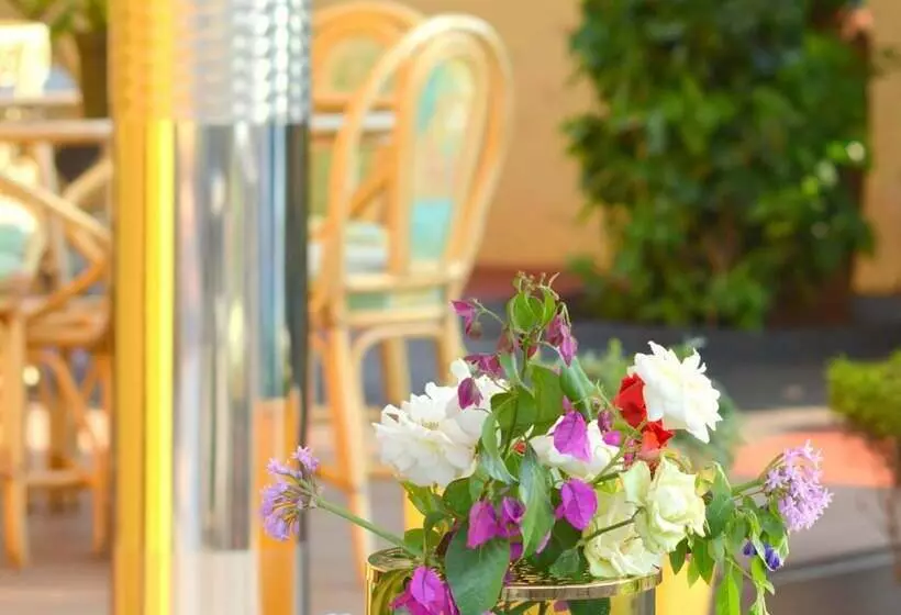 Majatalo Selamod Village Guest House