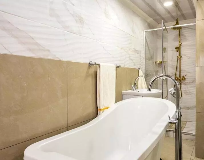 Majatalo Selamod Village Guest House