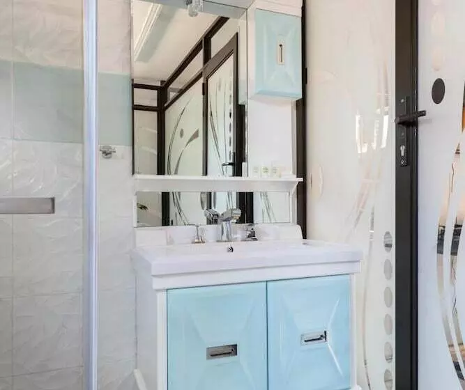 Majatalo Selamod Village Guest House