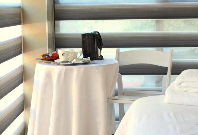 펜션 Selamod Village Guest House