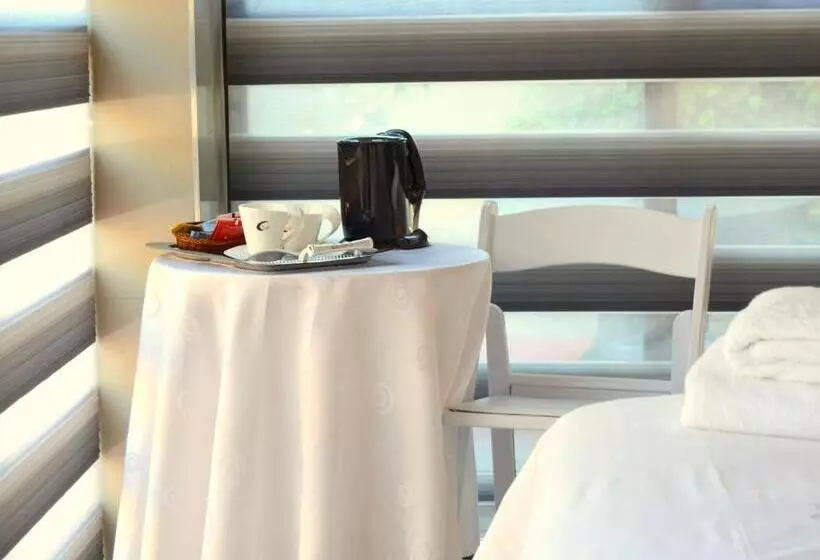 Majatalo Selamod Village Guest House