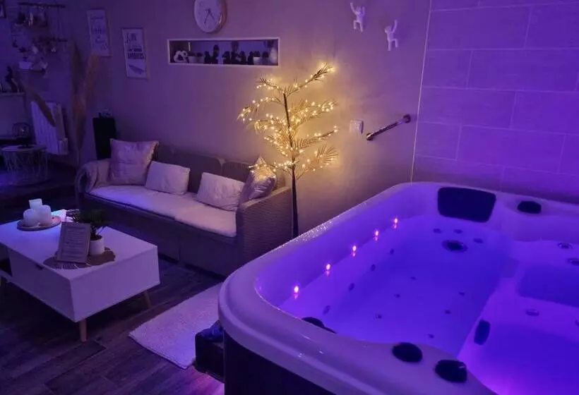 Aamiaismajoitus (B&B) Chambres D Hôtes Avec Jacuzzi Privatif