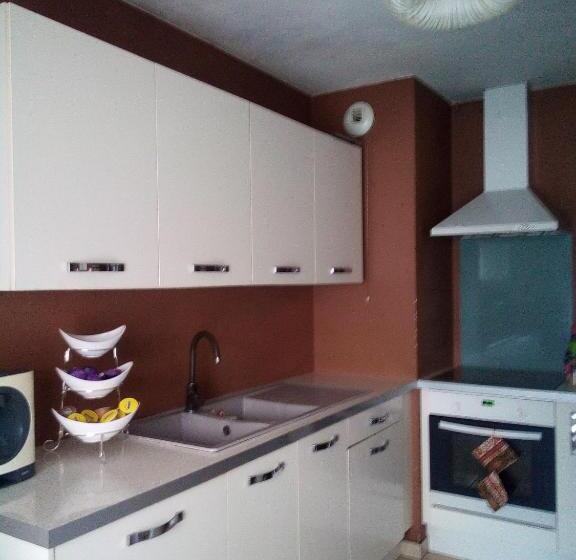 Bed and Breakfast # Prix Travellers Awards 2023 Et 2024 Lac Leman Velos Viarhôna Geneve Annecy