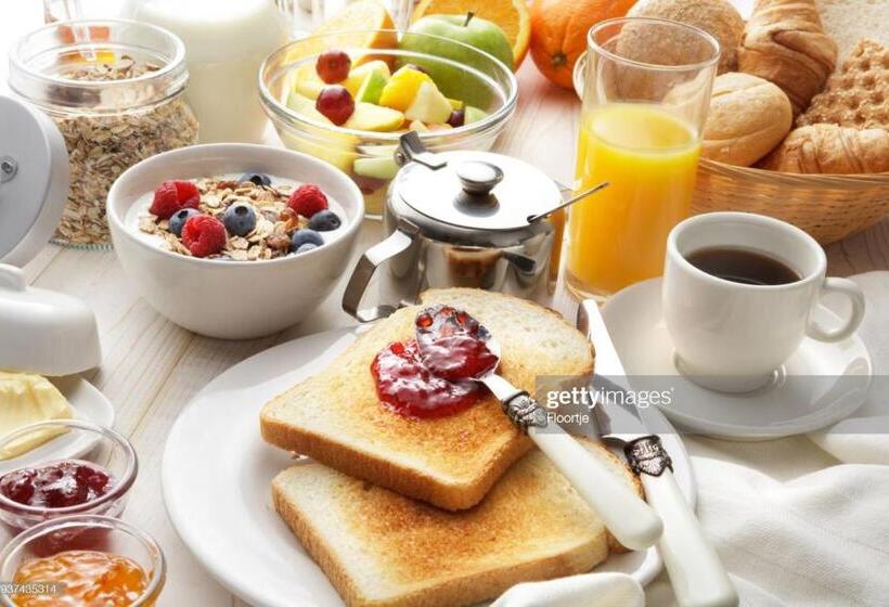 Bed and Breakfast # Prix Travellers Awards 2023 Et 2024 Lac Leman Velos Viarhôna Geneve Annecy