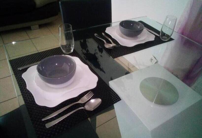 Bed and Breakfast # Prix Travellers Awards 2023 Et 2024 Lac Leman Velos Viarhôna Geneve Annecy