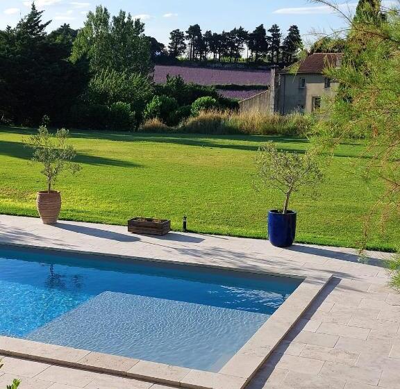 مبيت وإفطار Le Mas De Marie