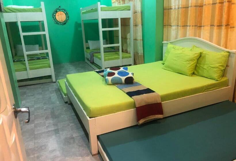 בית מלון כפרי Airusxander Front Beach Resort