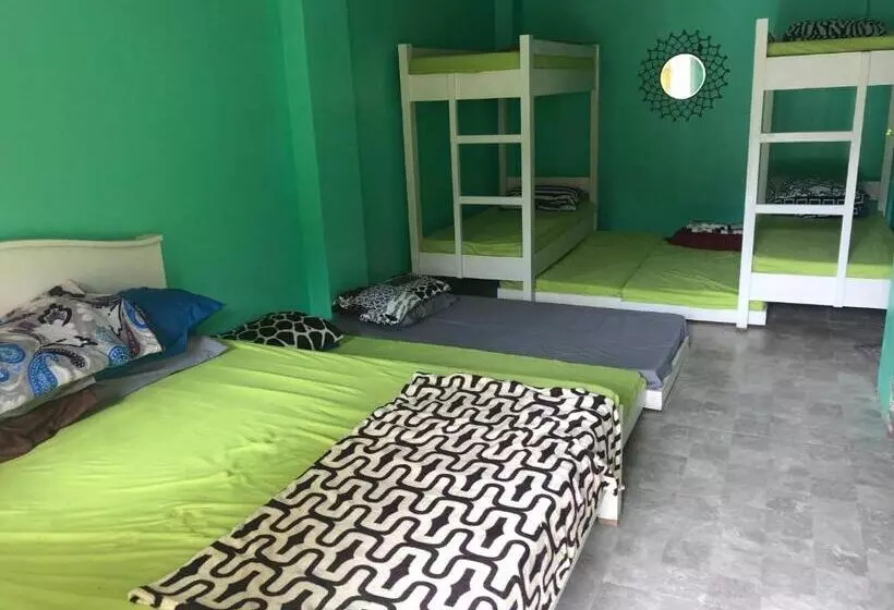 ホテル Airusxander Front Beach Resort