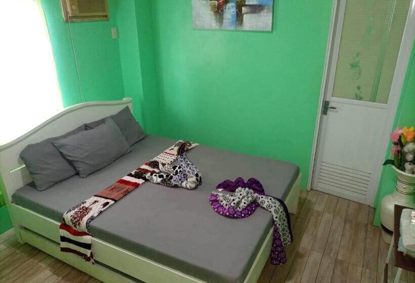 בית מלון כפרי Airusxander Front Beach Resort