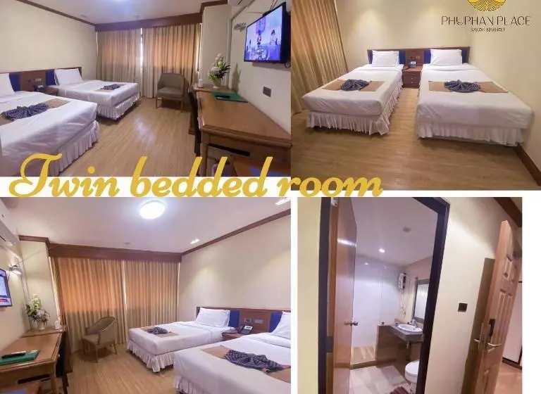 ホテル Phuphanplace