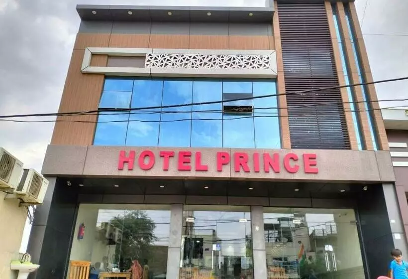 ホテル Prince By Wb Inn