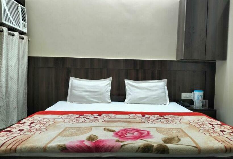 בית מלון כפרי Prince By Wb Inn