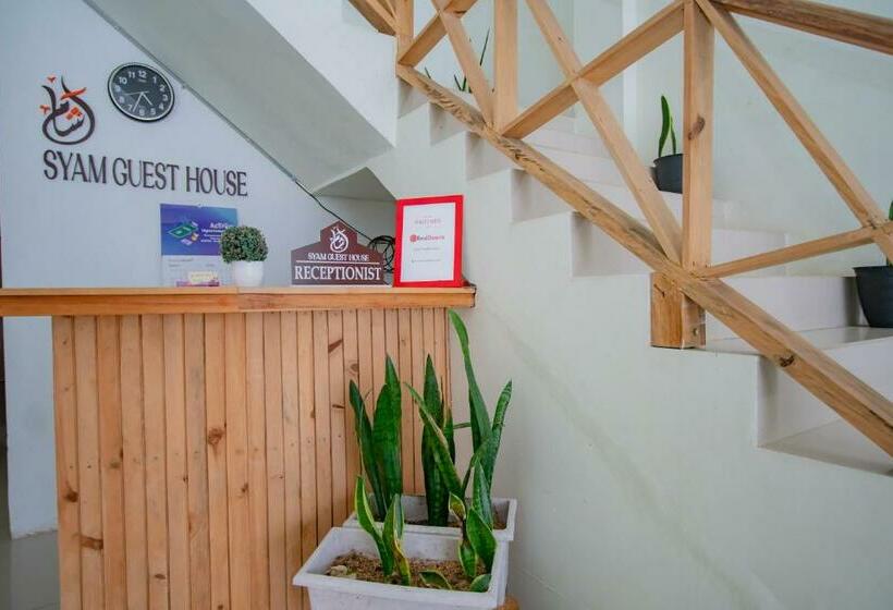 בית מלון כפרי Reddoorz Syariah Near Rembele Airport Bener Meriah