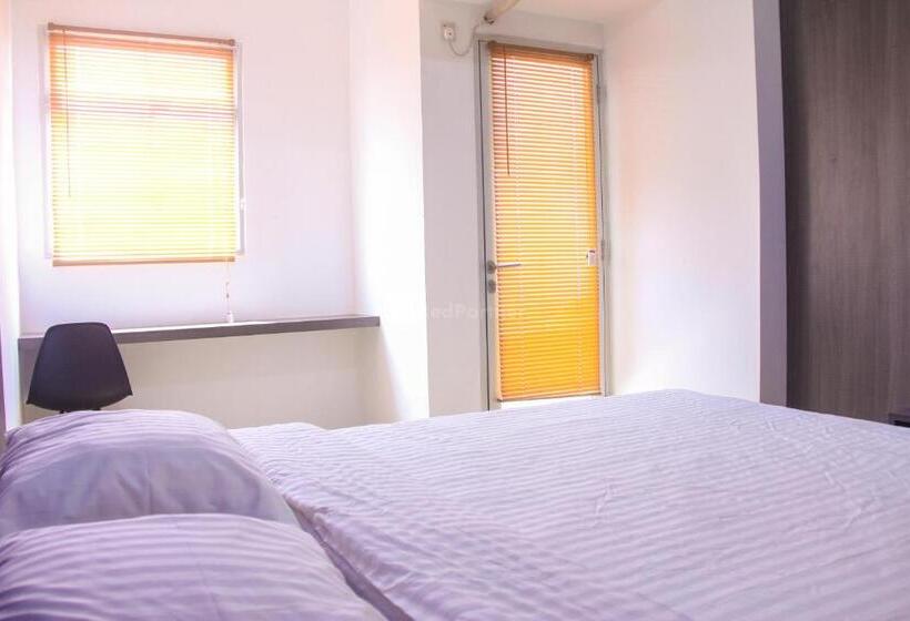 Hotel Redliving Apartemen Gunung Putri Square  Sansan Room Tower Pinus