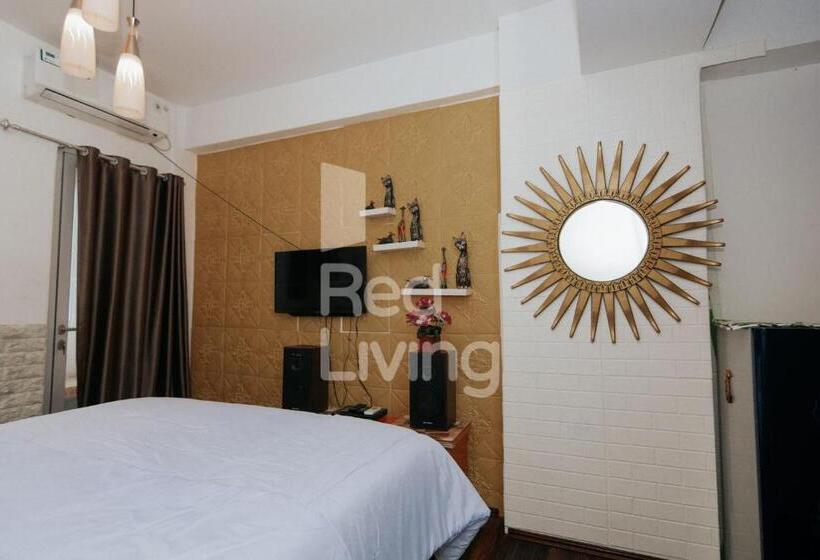 Hotel Redliving Apartemen Gunung Putri Square  Sansan Room Tower Pinus
