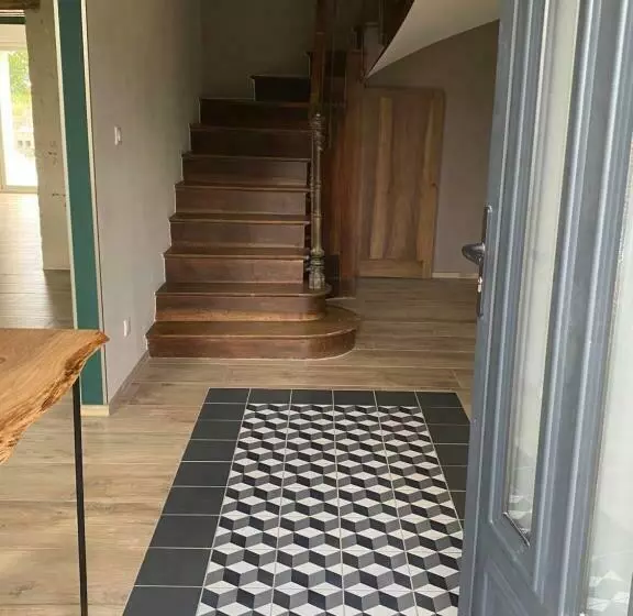 Majatalo Logis Poussard