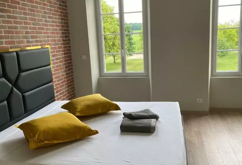 Majatalo Logis Poussard