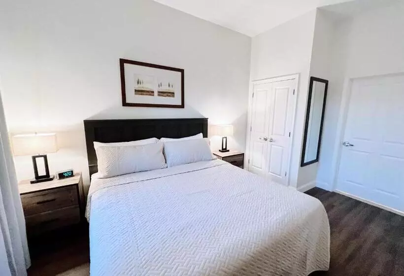 Mountain Creek Resort At Appalachian Hotel   Pool & Hot Tub