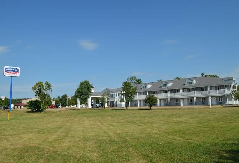 فندق Madison Inn Lodge