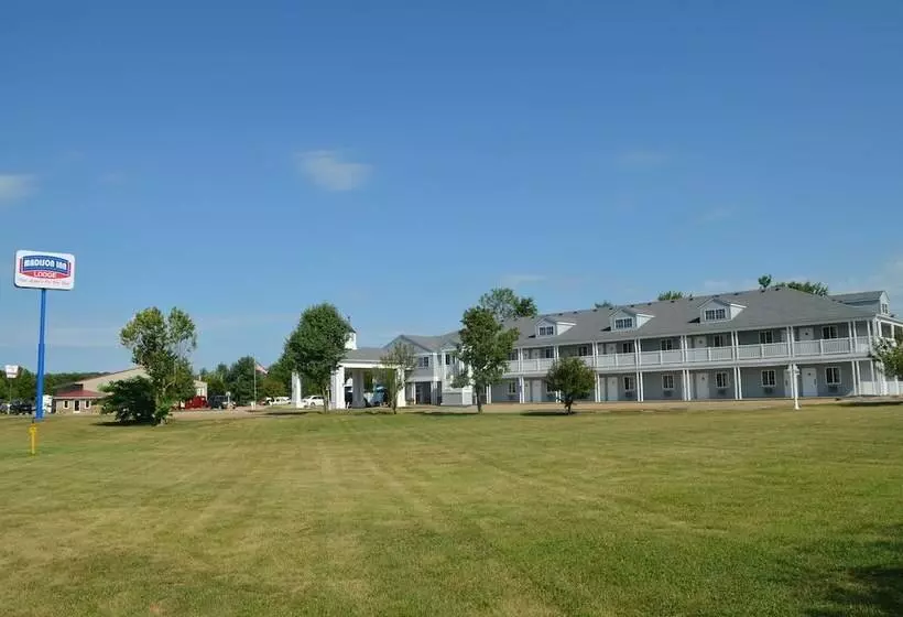 Hotelli Madison Inn Lodge