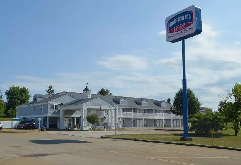 Hotelli Madison Inn Lodge