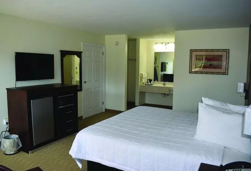 Hotelli Madison Inn Lodge