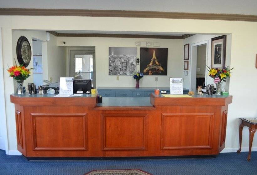 فندق Madison Inn Lodge