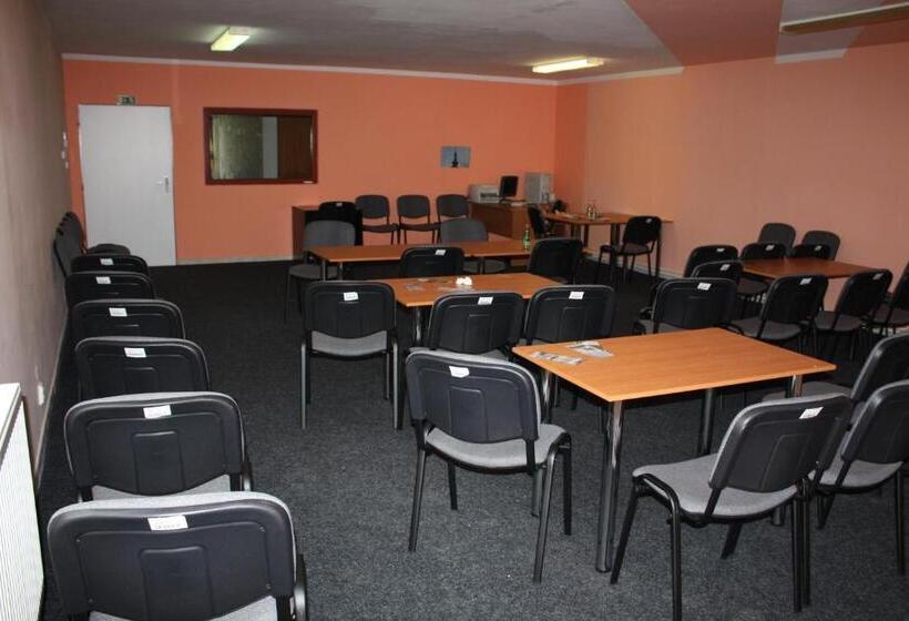 ホテル Penzion A Restaurace U Vladaře