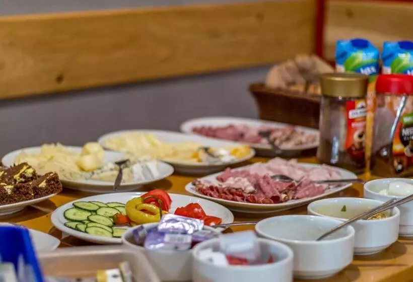 Hotelli Penzion A Restaurace U Vladaře