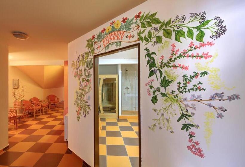 ホテル Penzion A Restaurace U Vladaře