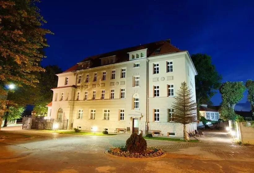 Hotelli Villa La Pierre