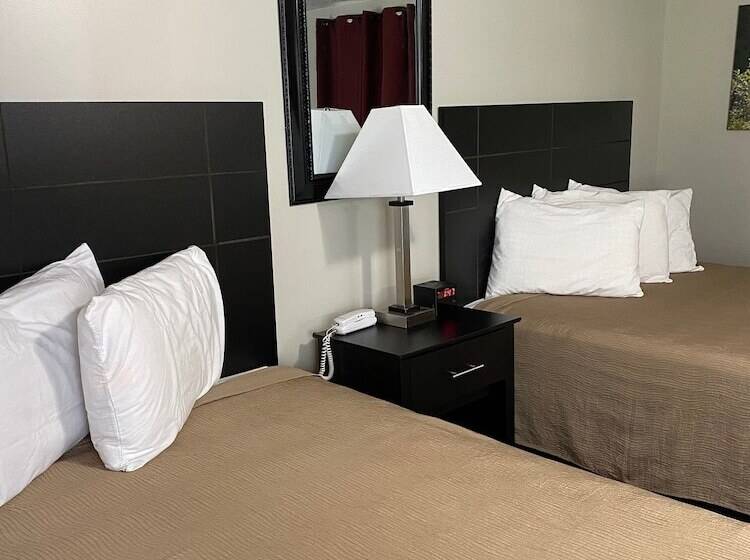 The New Lantern Motel