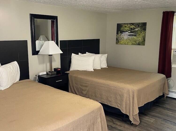 The New Lantern Motel