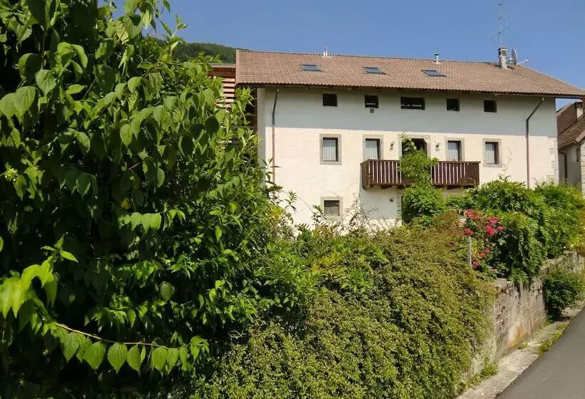Hotelli Albergo Diffuso Altopiano Di Lauco