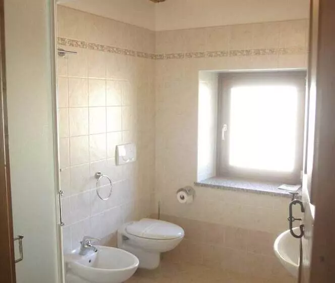 Hotelli Albergo Diffuso Altopiano Di Lauco