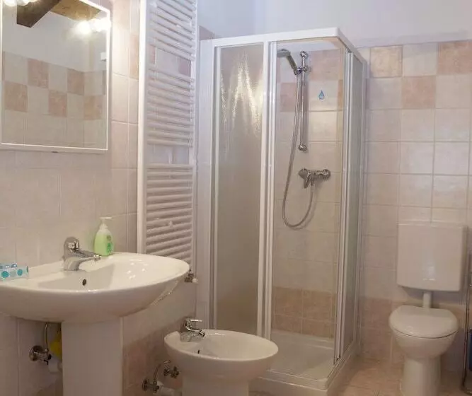 Hotelli Albergo Diffuso Altopiano Di Lauco