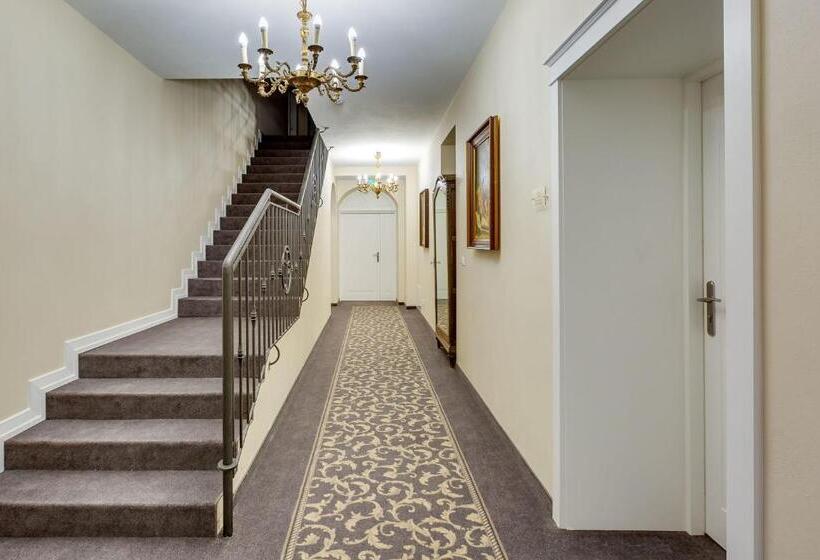 בית מלון כפרי Talaria Resort&spa