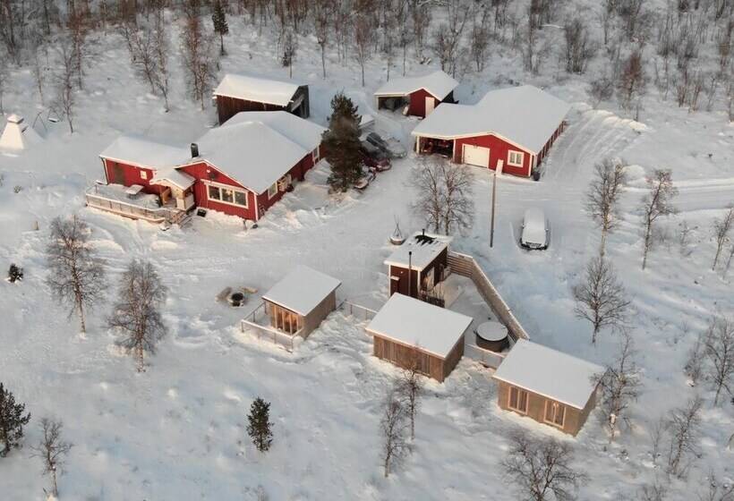 هتل Arctic Gourmet Cabin