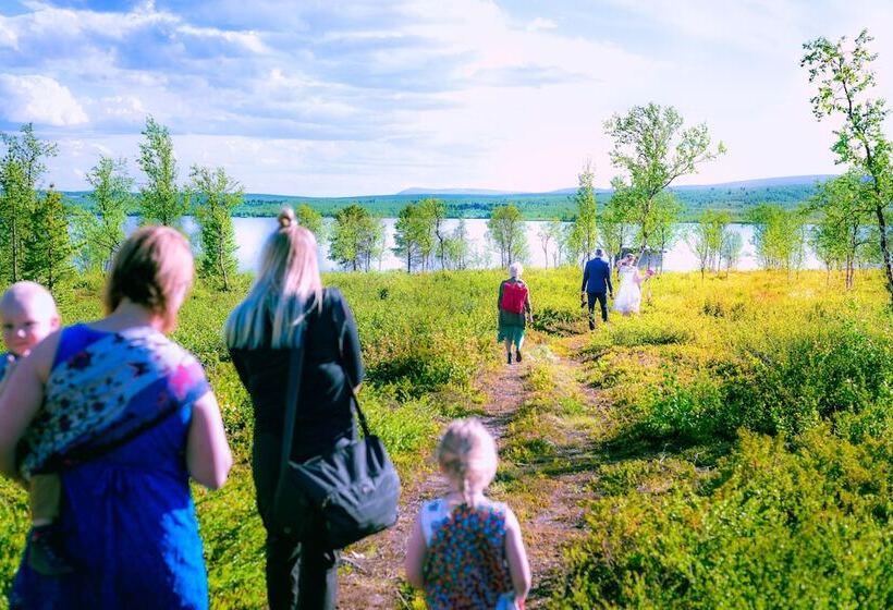 هتل Arctic Gourmet Cabin