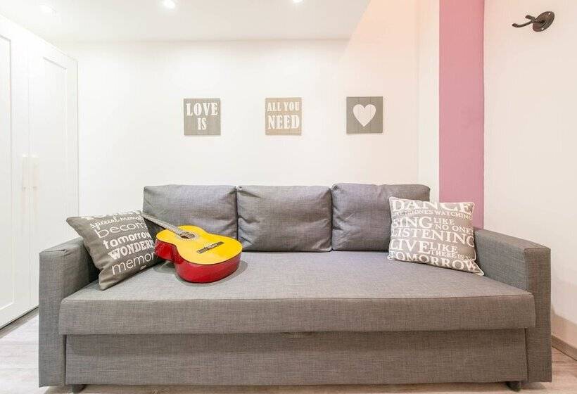 هتل Happy Home Budapest Pop