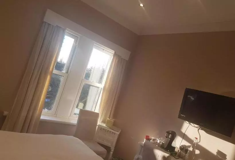 مبيت وإفطار Ash Grove Guest House