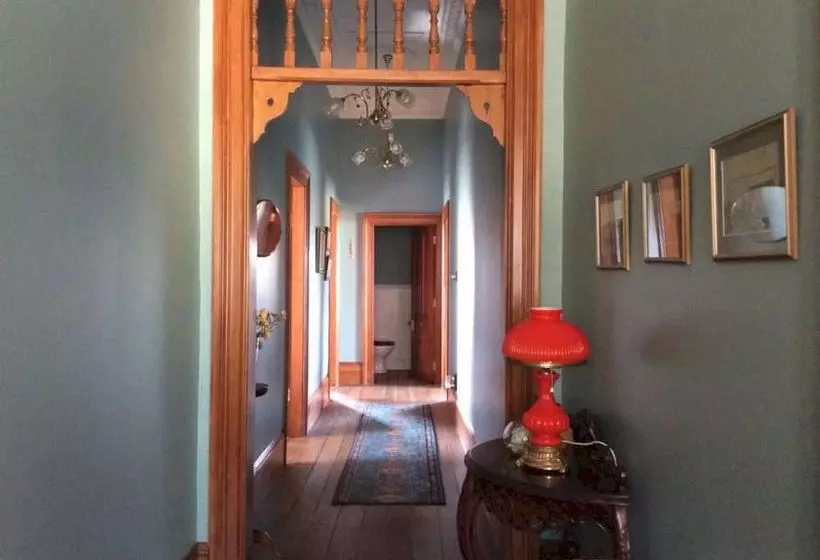 住宿加早餐 The Old Manse