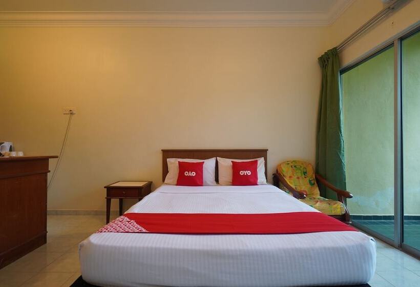 Capital O 89484 Teluk Batik Resort