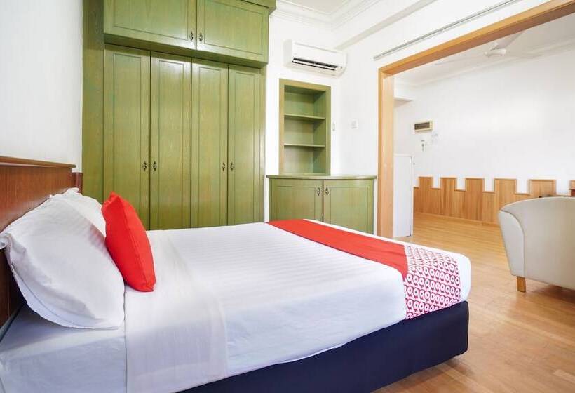 Capital O 89484 Teluk Batik Resort