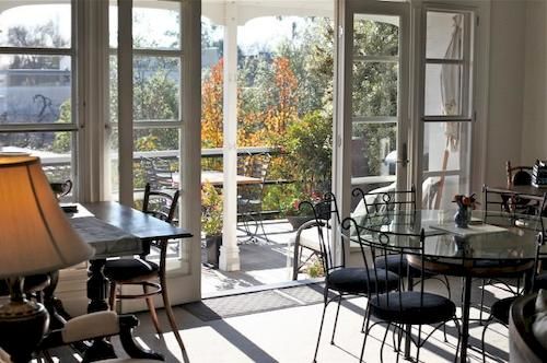 민박 Captains Retreat Apartments And Cottages