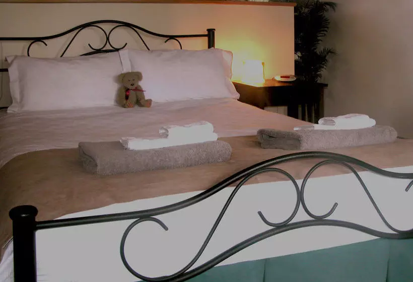 住宿加早餐 Clonmara Country House And Cottages